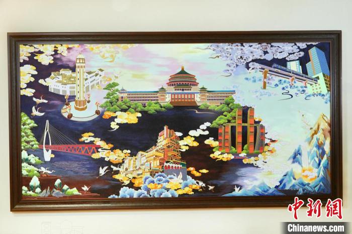 重庆市首批认定传统工艺美术精品48件亮相